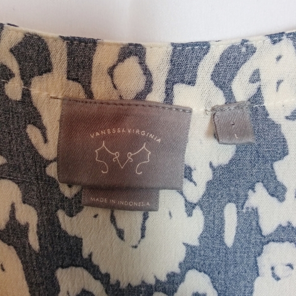 Anthro Vanessa Virginia tunic top size large. - Picture 3 of 6